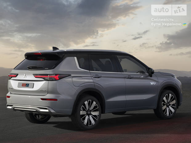 Mitsubishi Outlander 2025