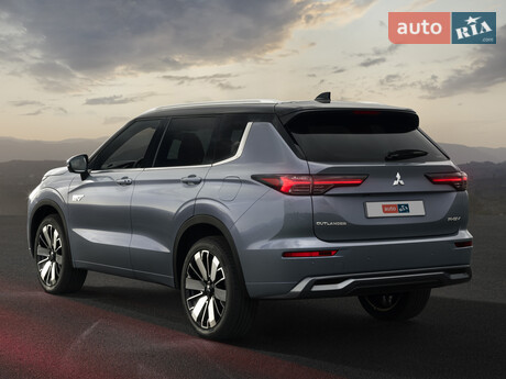 Mitsubishi Outlander 2025