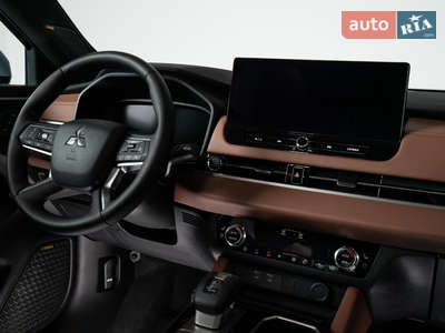 Mitsubishi Outlander 2025 Intense