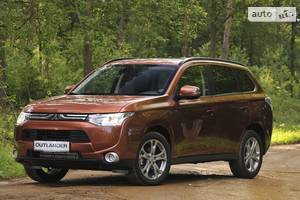 Mitsubishi outlander III поколение Кроссовер