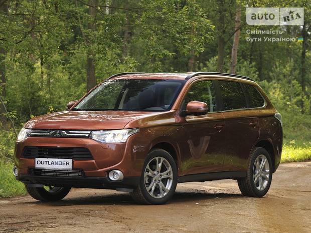 Mitsubishi Outlander III поколение Кроссовер