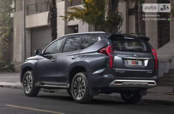 Mitsubishi Pajero Sport 2025 Instyle