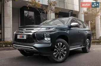 Mitsubishi Pajero Sport