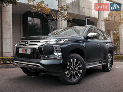 Mitsubishi Pajero Sport 2025 Instyle
