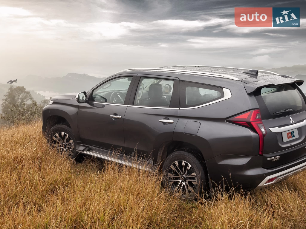 Mitsubishi Pajero Sport Instyle