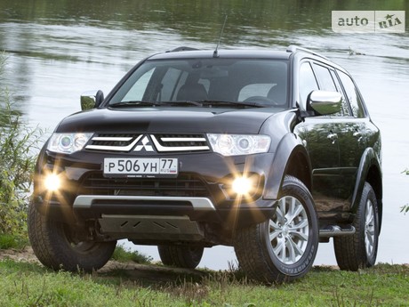 Pajero Sport Mitsubishi Pajero Sport