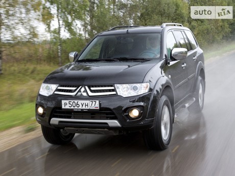 Pajero Sport Mitsubishi Pajero Sport