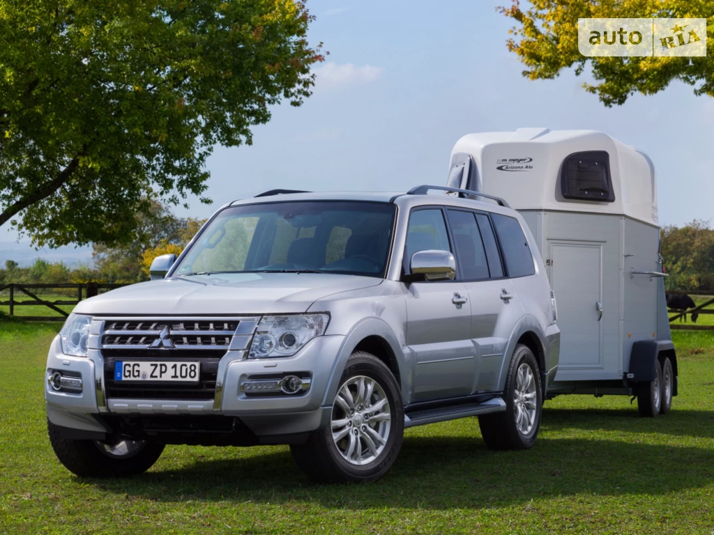 Mitsubishi Pajero Wagon Intense