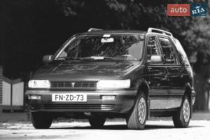 Mitsubishi space-wagon II покоління Мінівен