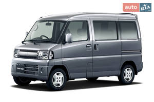 Mitsubishi town-box I покоління Мікровен