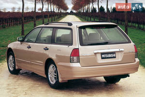 Mitsubishi verada I покоління (FL) Універсал