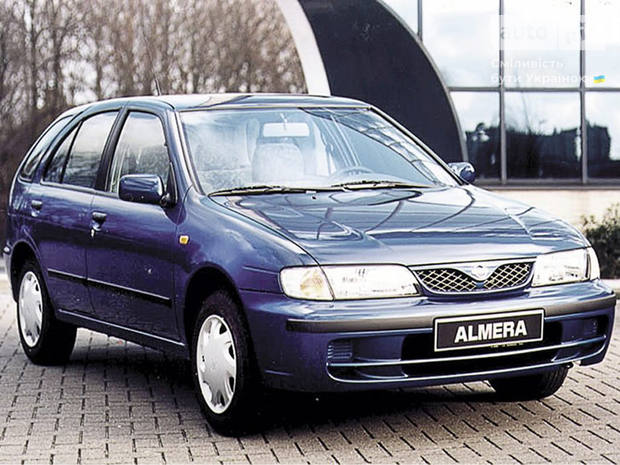 Nissan Almera I поколение Хэтчбек