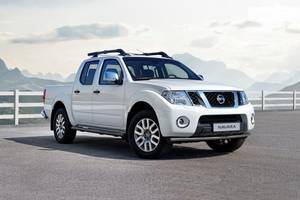 Nissan navara II покоління (FL) Пікап