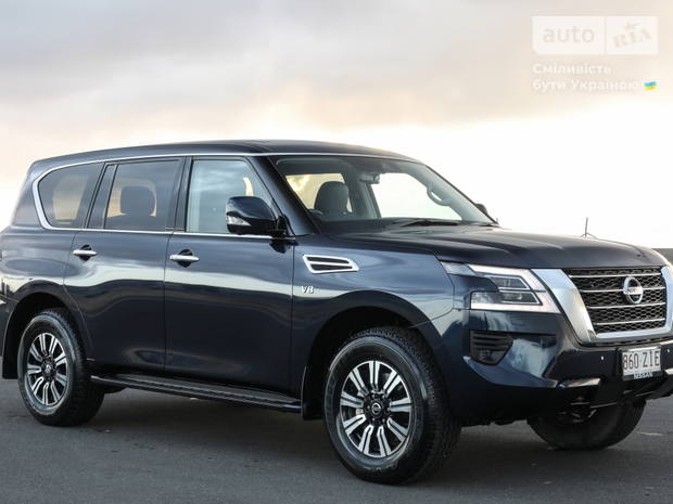 Nissan Patrol VI покоління (2nd FL) Позашляховик