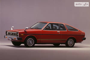 Nissan sunny V покоління Купе