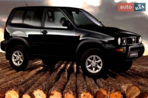 Nissan terrano II покоління Позашляховик