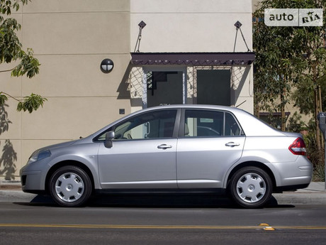 Nissan TIIDA 2008