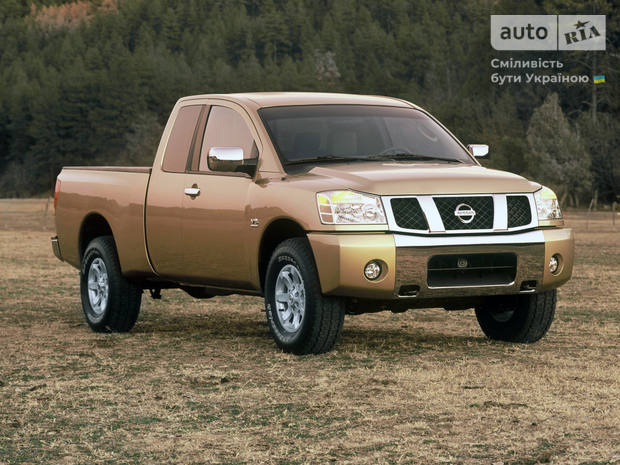 Nissan Titan I покоління Пікап