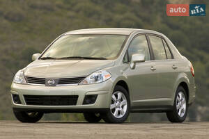 Nissan versa I поколение Седан