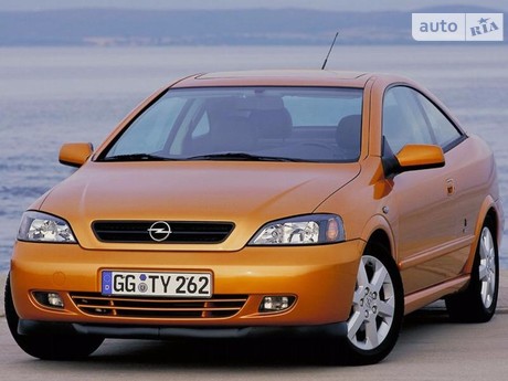 Opel Astra 2012