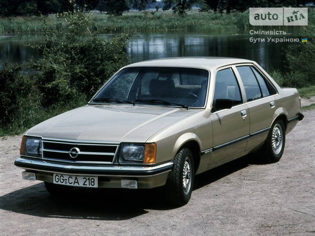 Opel Commodore III поколение/C Седан