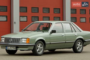 Opel senator I поколение/A Седан