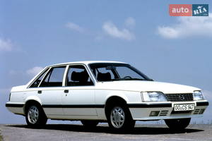 Opel senator I поколение/A (FL) Седан