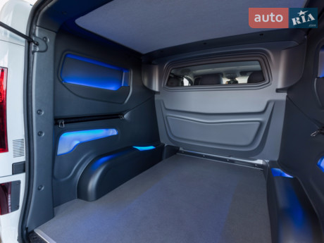 Vivaro пасс. Opel Vivaro пасс.