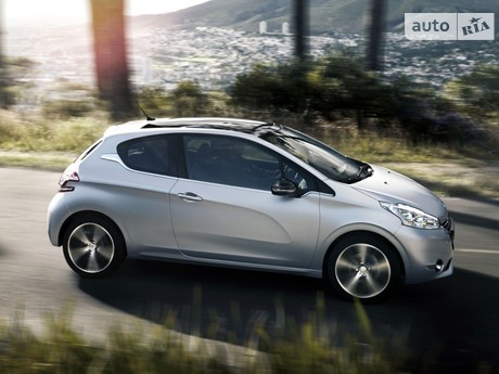 Peugeot 208 2014