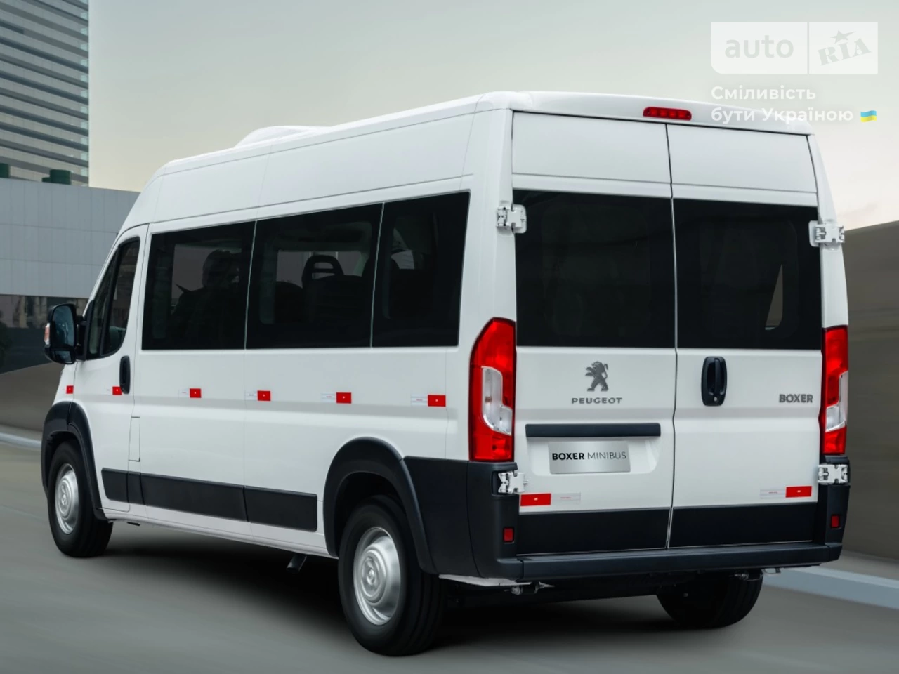 Peugeot Boxer пасс. Base + Business