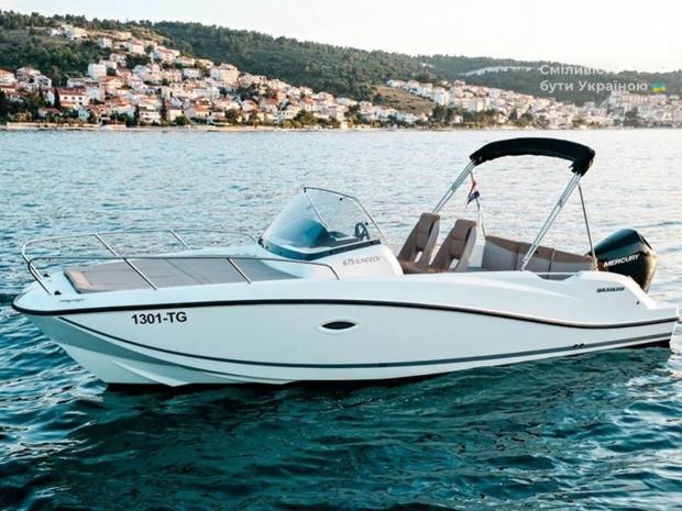 Quicksilver Activ 675 Sundeck 1-е поколение Катер