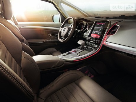 Фото Рено Еспейс 2005 року 