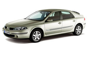 Renault laguna II покоління (FL) Ліфтбек