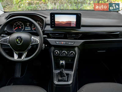 Renault Taliant Evolution 1.0 TCe CVT (100 к.с.) 2025