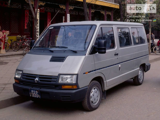 Renault Trafic I покоління (2nd FL) Мінівен