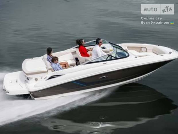 Sea Ray 220 Sundeck Outboard 1-е поколение Катер