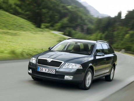 Skoda Octavia A5 1.8 TSI MT (160 л.с.) 2012