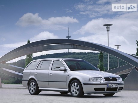 Skoda Octavia Tour