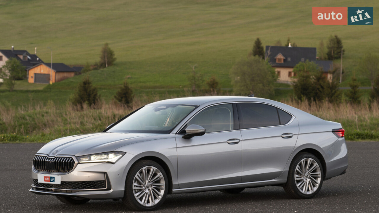 Новий Skoda Superb 4 поколение ліфтбек - фото 5