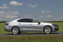 Новий Skoda Superb 4 поколение ліфтбек - фото 6