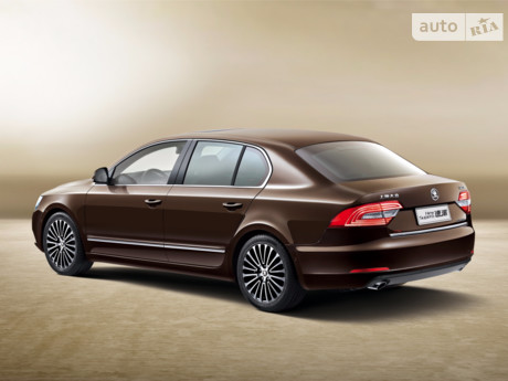 Skoda Superb 2012