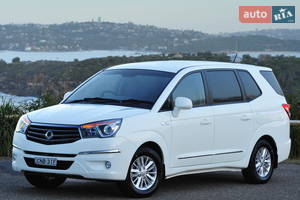 SsangYong stavic II покоління Мінівен