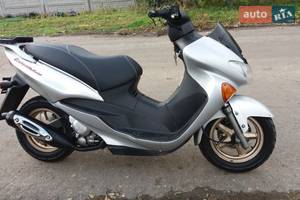 Suzuki avenis I поколение Скутер