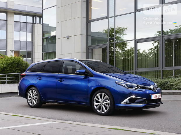 Toyota Auris II покоління (FL) Універсал