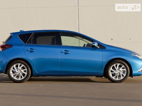 Toyota Auris 2013