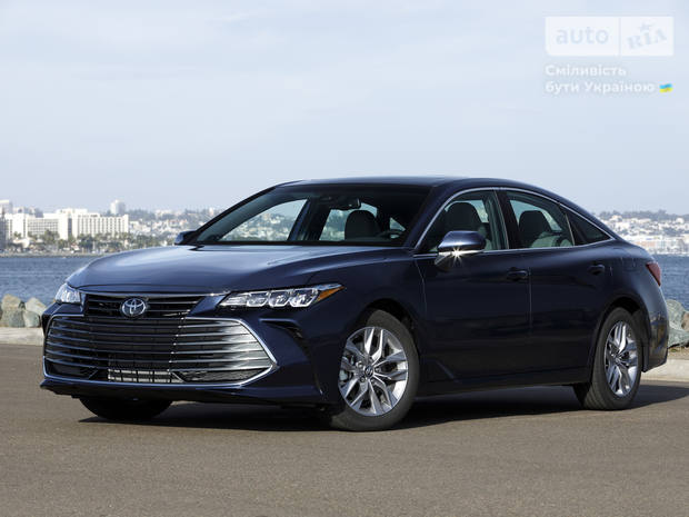 Toyota Avalon V поколение Седан