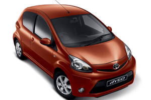 Toyota aygo I покоління (FL) Хетчбек