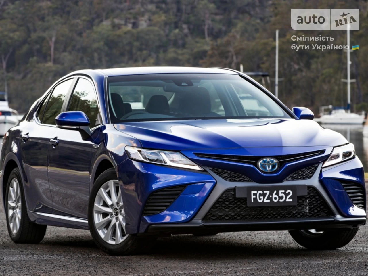 Toyota Camry Premium+