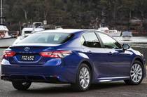 Toyota Camry Premium+