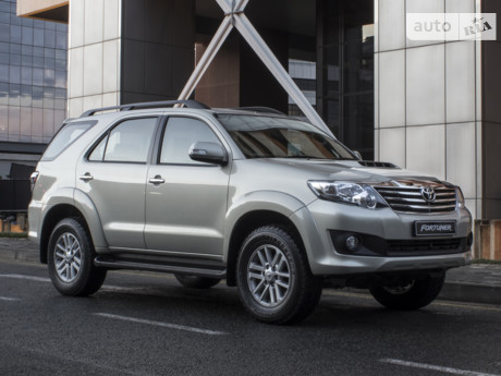 Toyota Fortuner 2.7 AT (164 л.с.) 4WD 2007